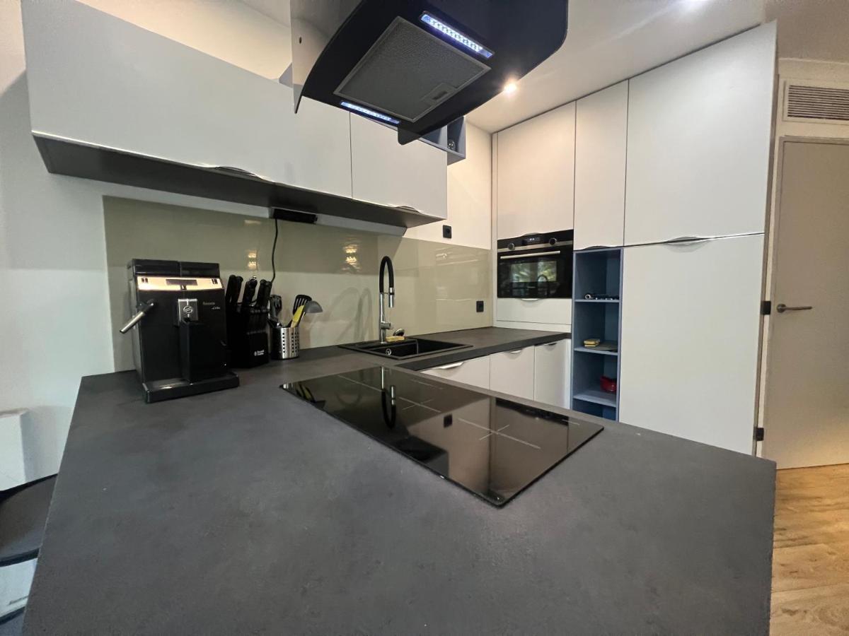 Appartement T2 / La Defense Courbevoie Bagian luar foto